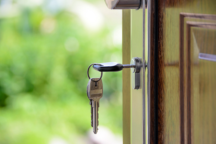 A2B Locks are able to provide local locksmiths in North Ockendon to repair your broken locks. 